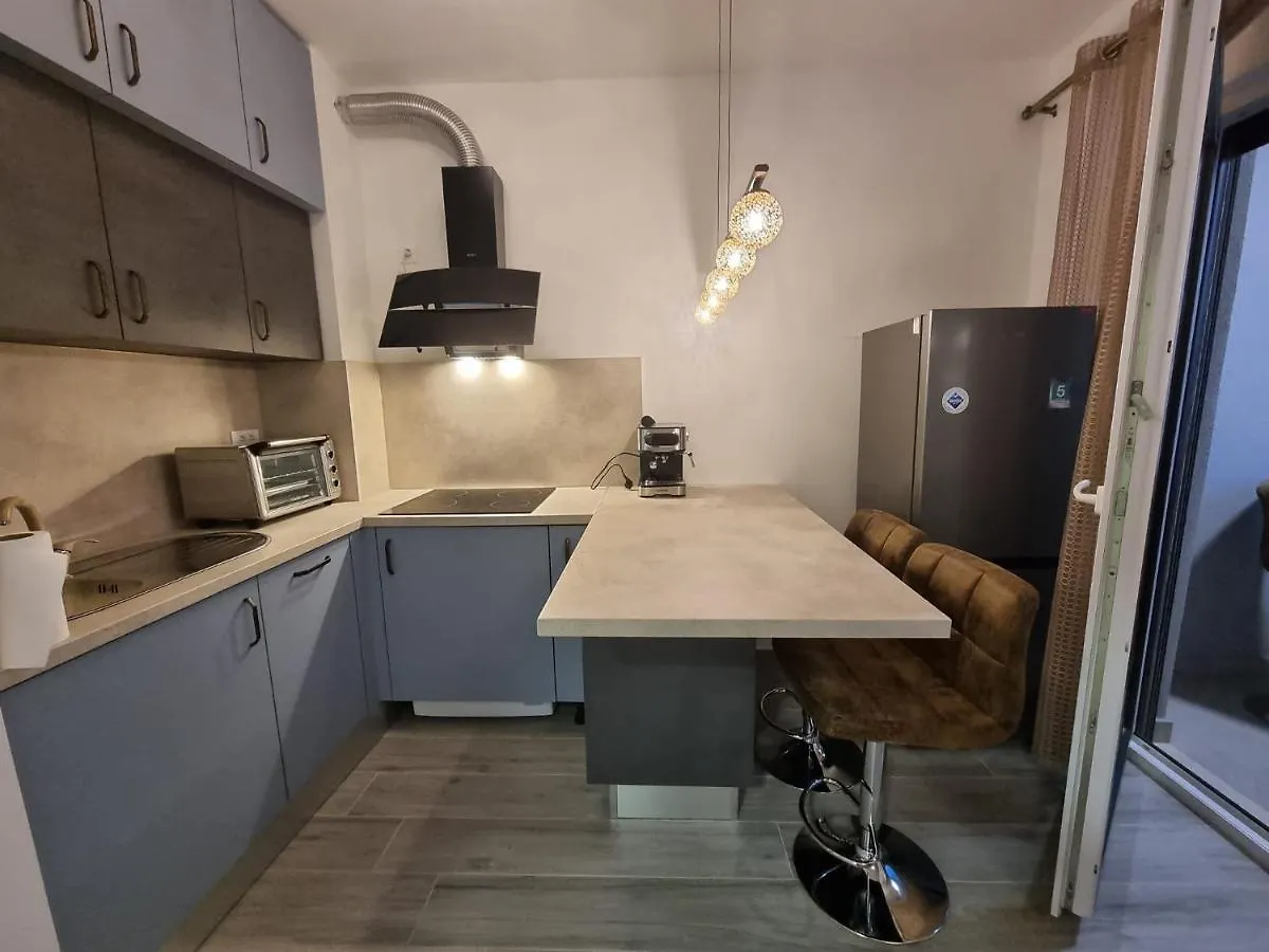 Booking Beautifull Studio Apartment Bell With Balcony And Sea View In Zadar